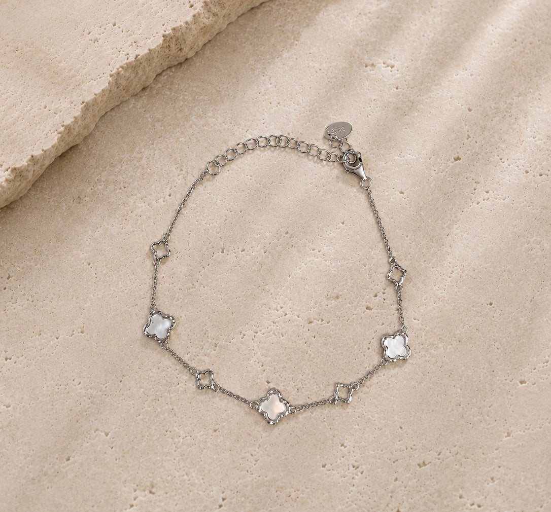 Pearl Clover Sliver Bracelet